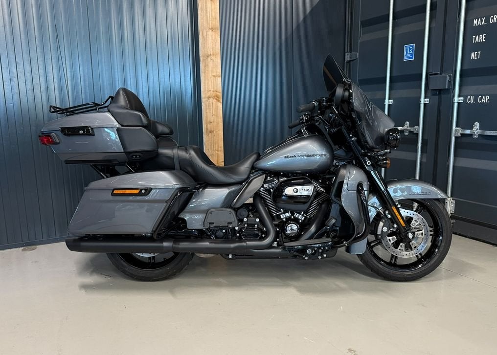 Harley-Davidson FLHTP Electra Glide Police