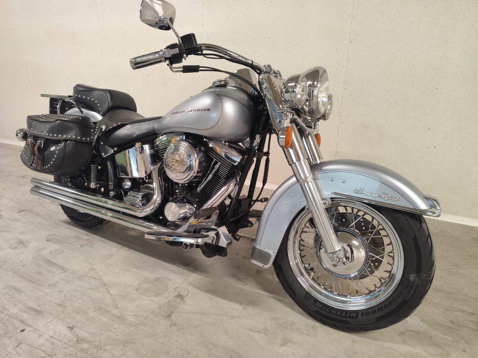 Harley-Davidson FLHC Softail Heritage Classic
