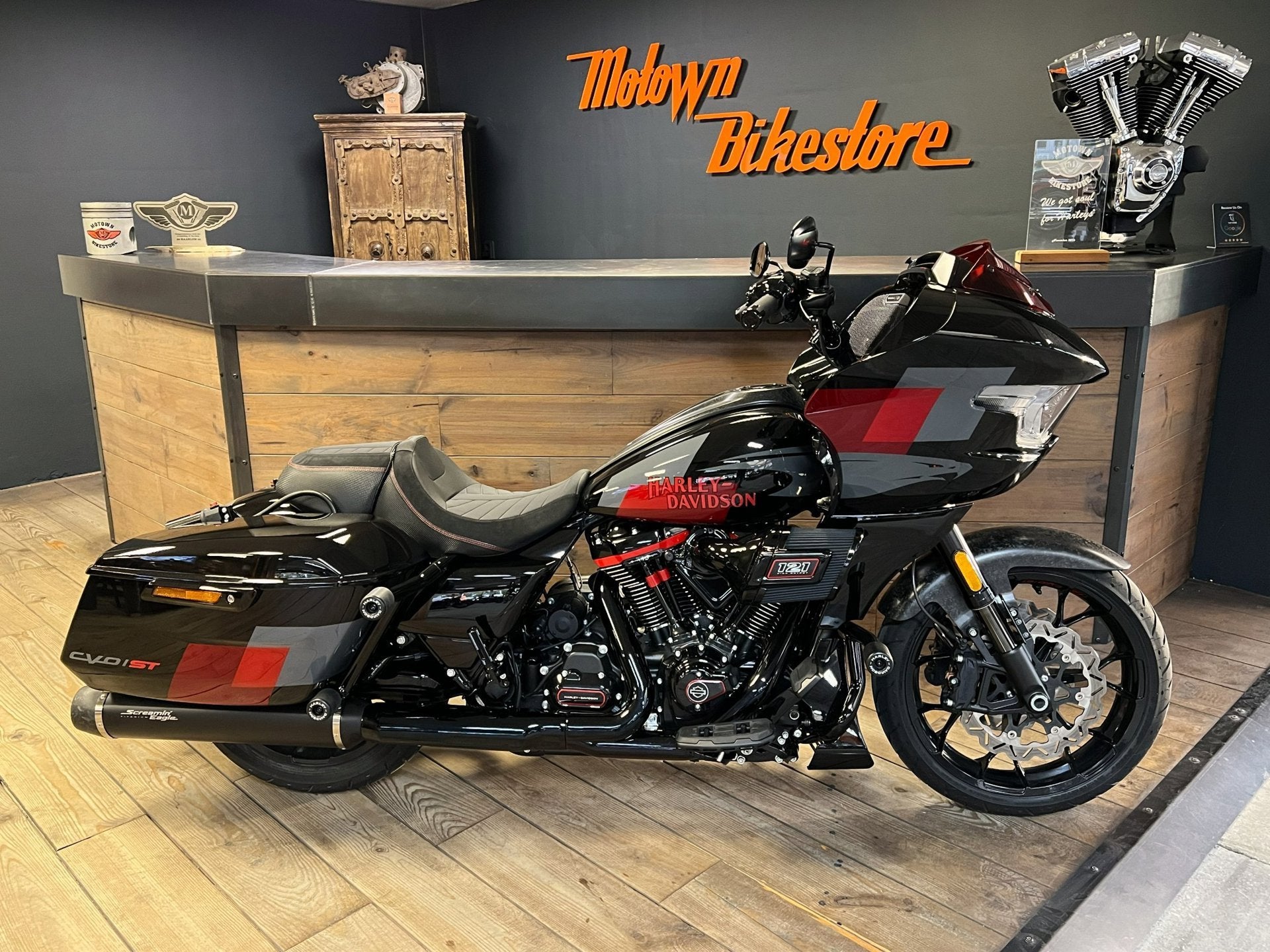 Harley-Davidson FLTRXSTSE Road Glide CVO ST