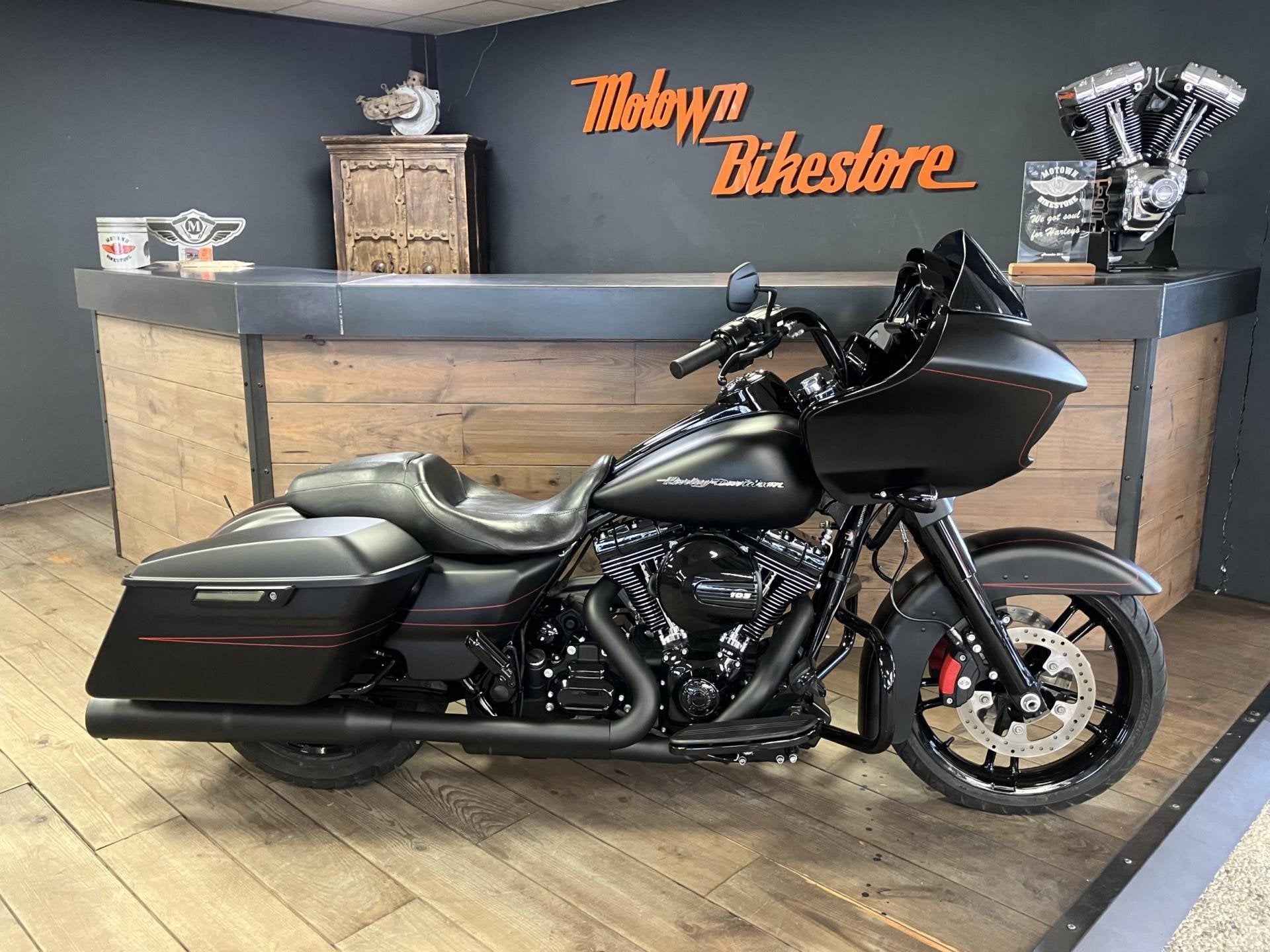 Harley-Davidson FLH Electra Glide Revival