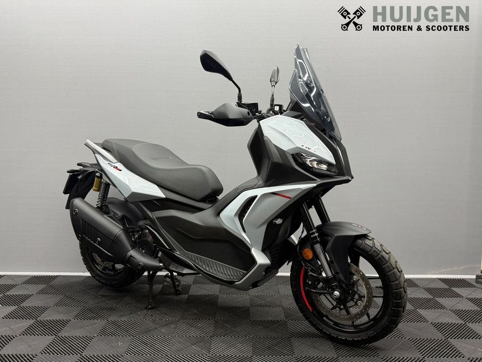 Aprilia SR GT 125