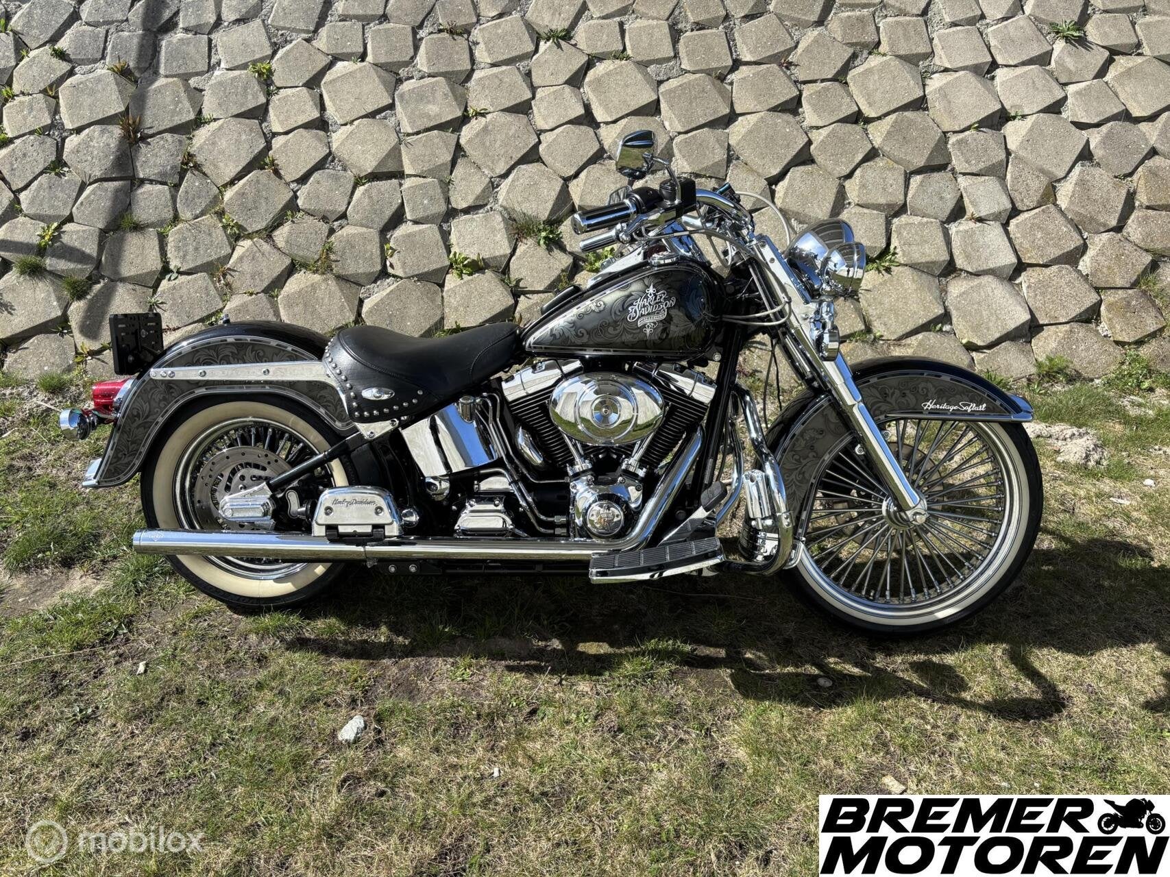 Harley-Davidson FLSTCI Heritage Softail Classic