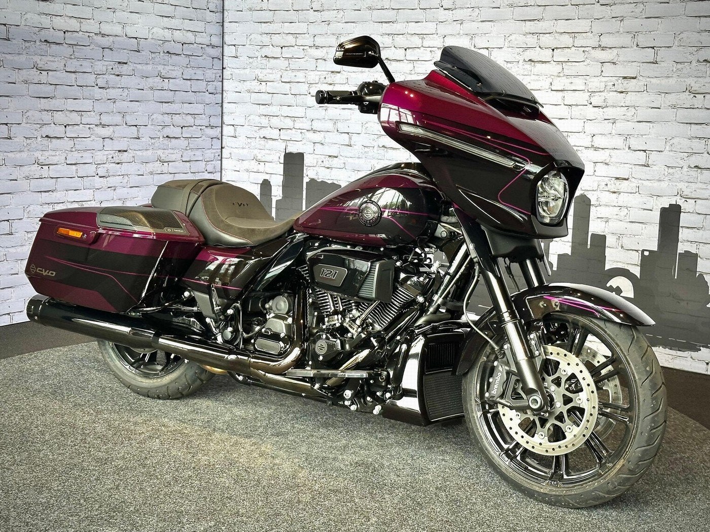 Harley-Davidson CVO Street Glide FLHXSE
