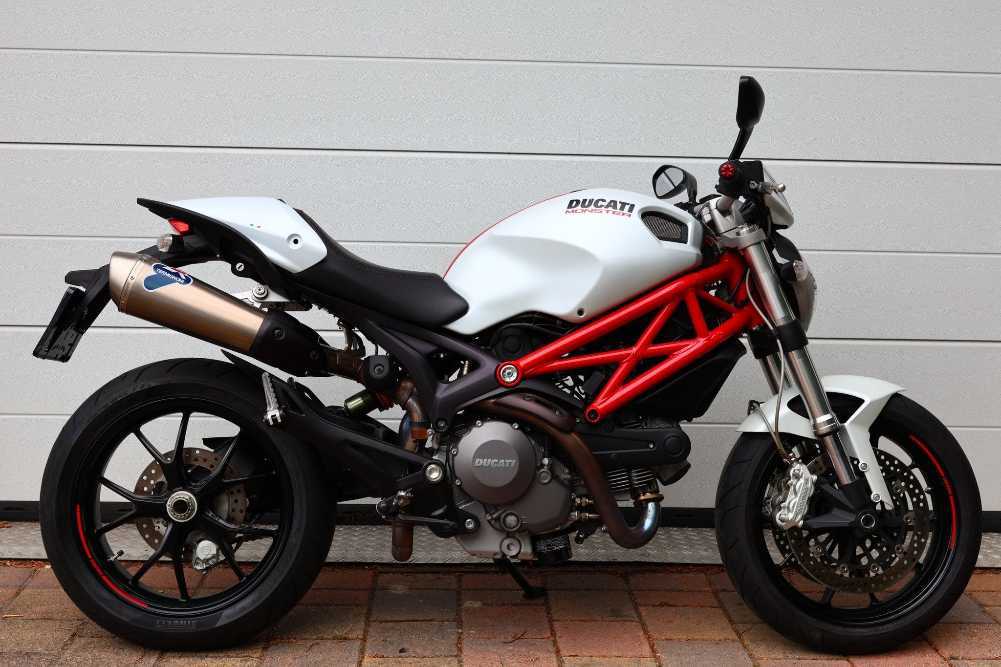 Ducati Monster +