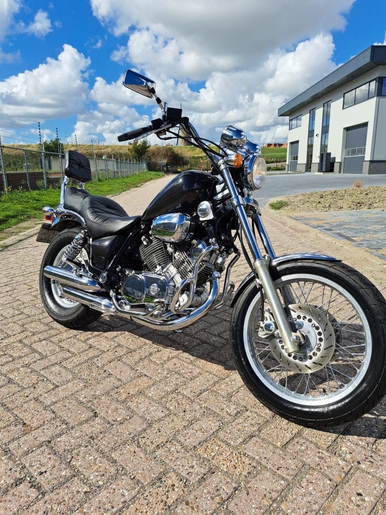Yamaha XV 700 Virago