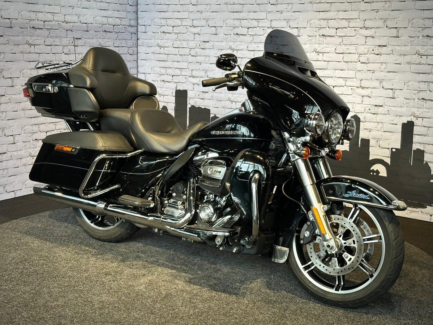 Harley-Davidson FLHTK Electra Glide Ultra Limited