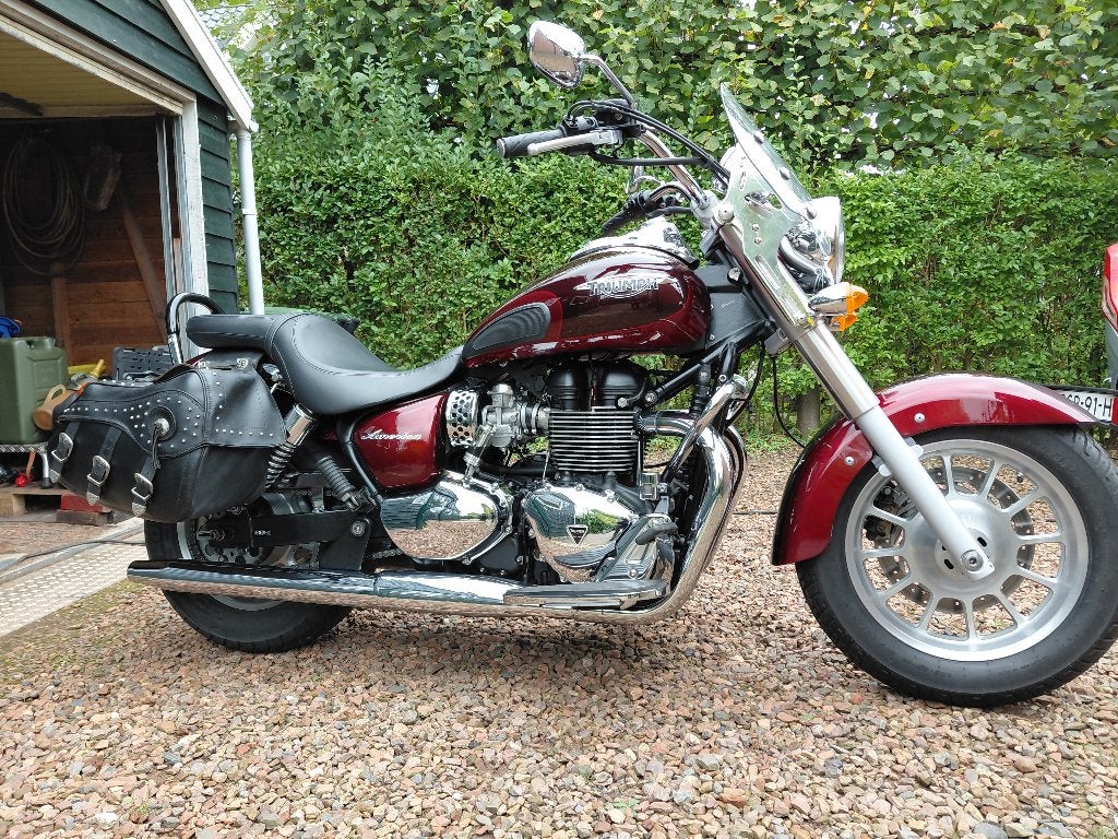 Triumph America LT