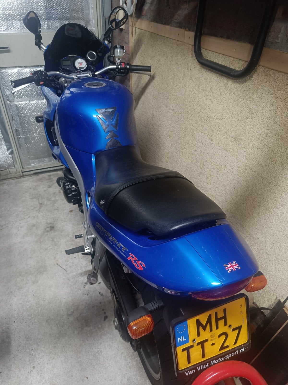 Triumph Sprint RS 955i