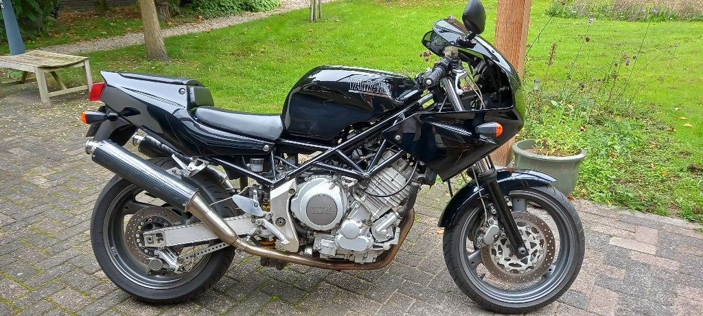 Yamaha TRX 850