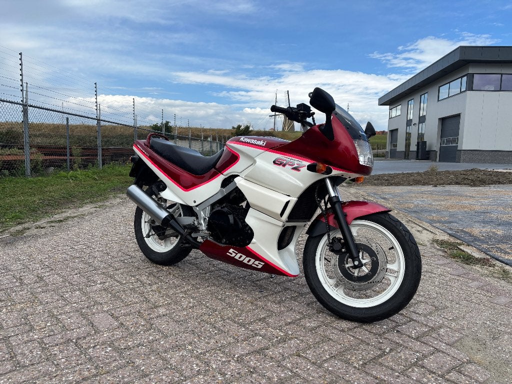 Kawasaki GPz 500S