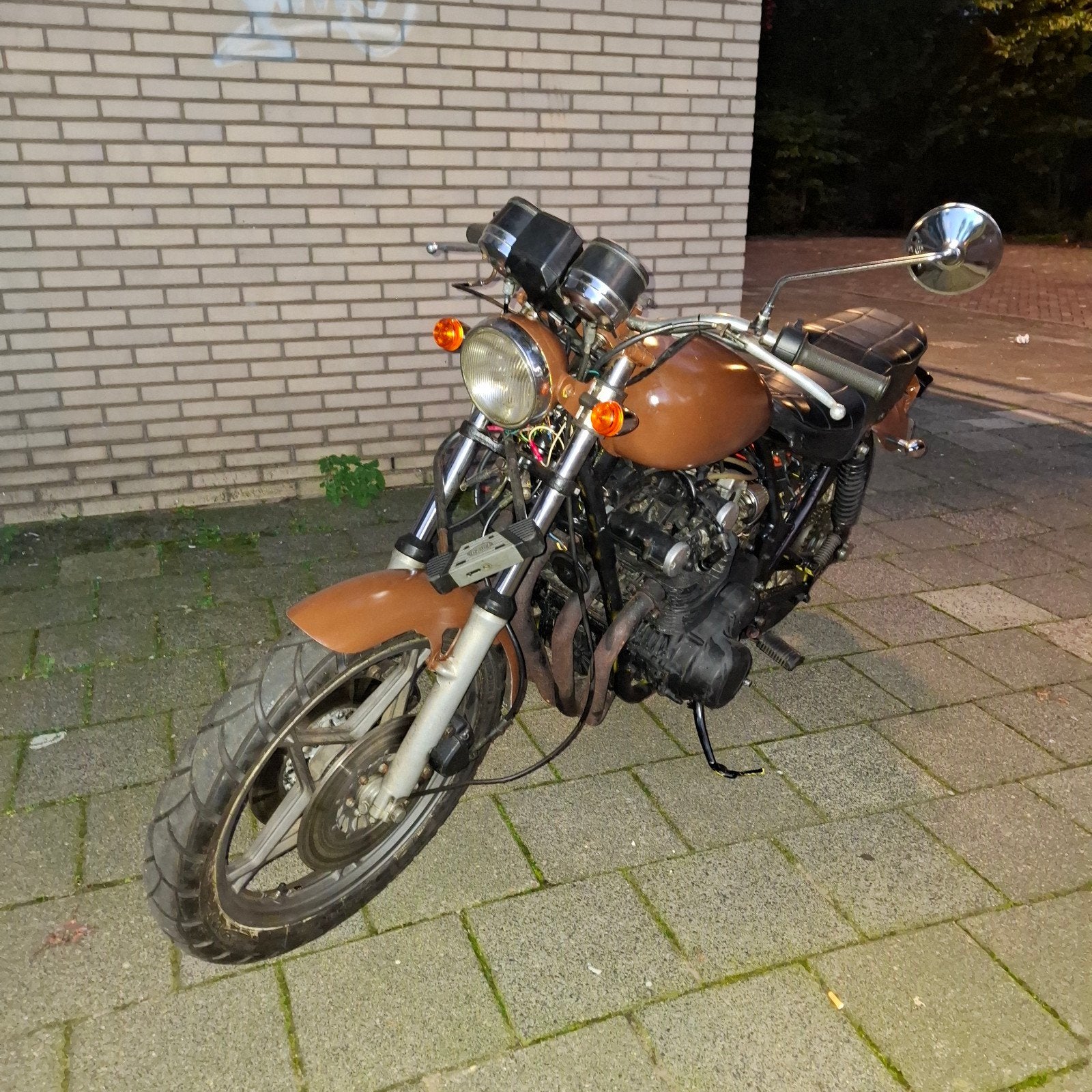 Suzuki GS 750