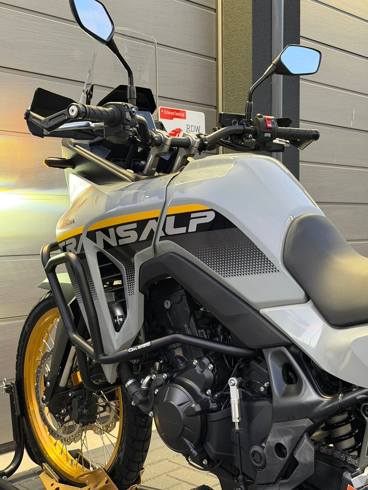 Honda XL750 Transalp