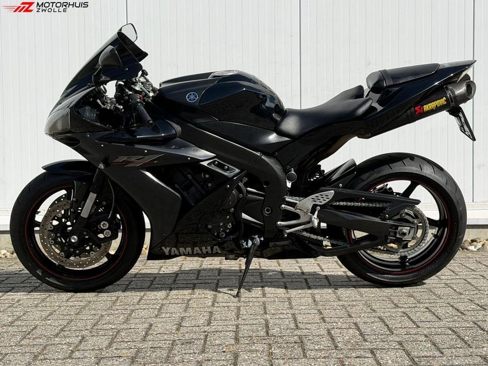 Yamaha YZF R1
