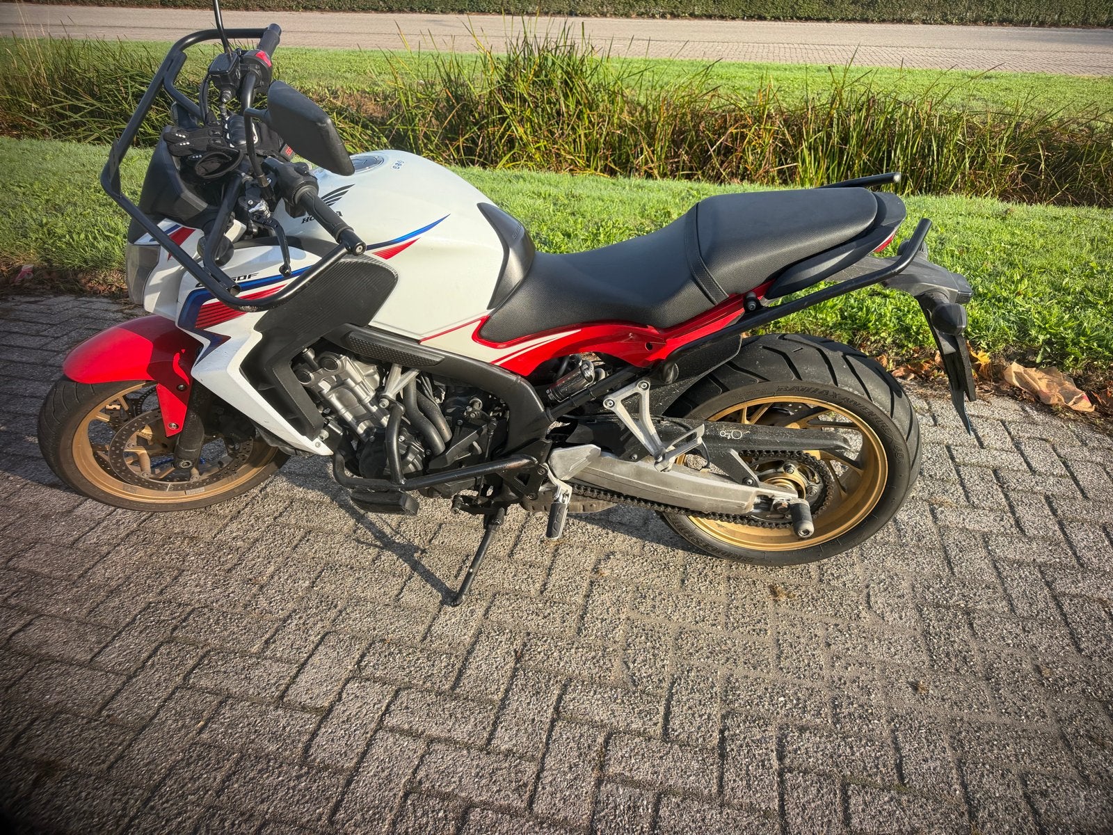 Honda CBF 650