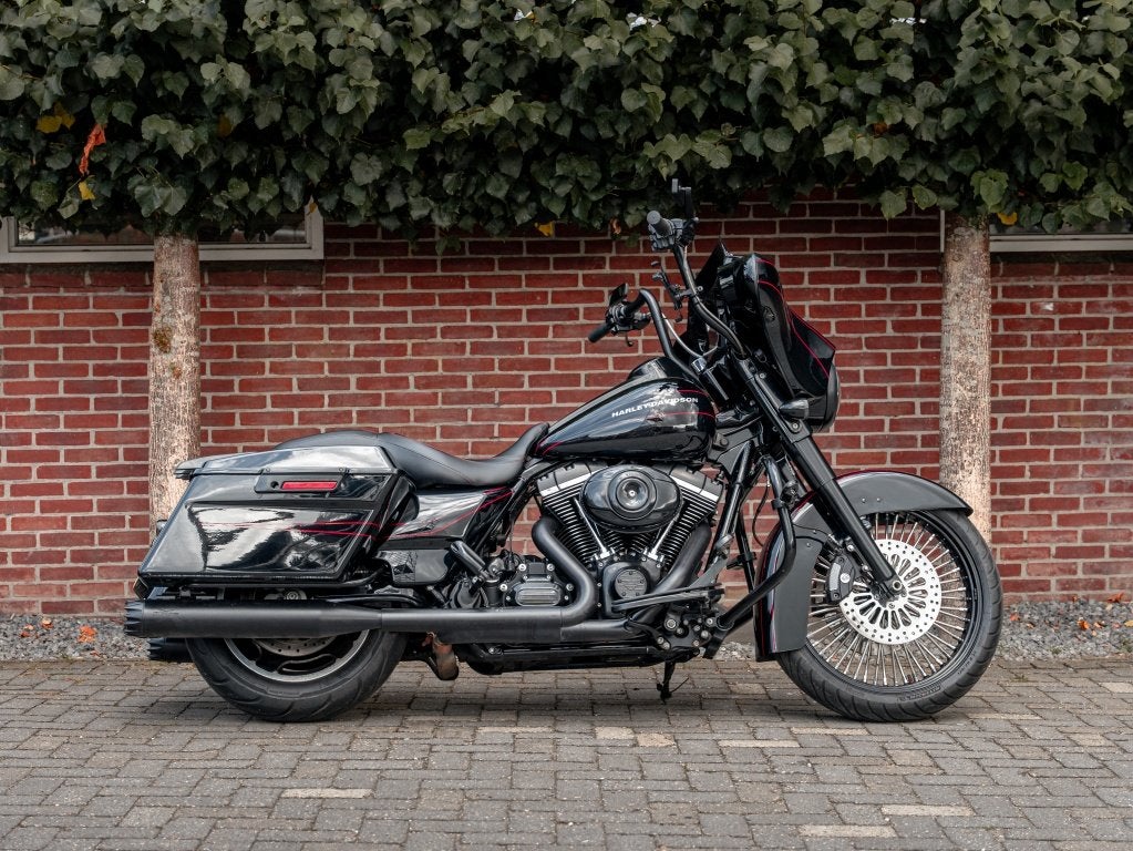 Harley-Davidson FLHX Street Glide