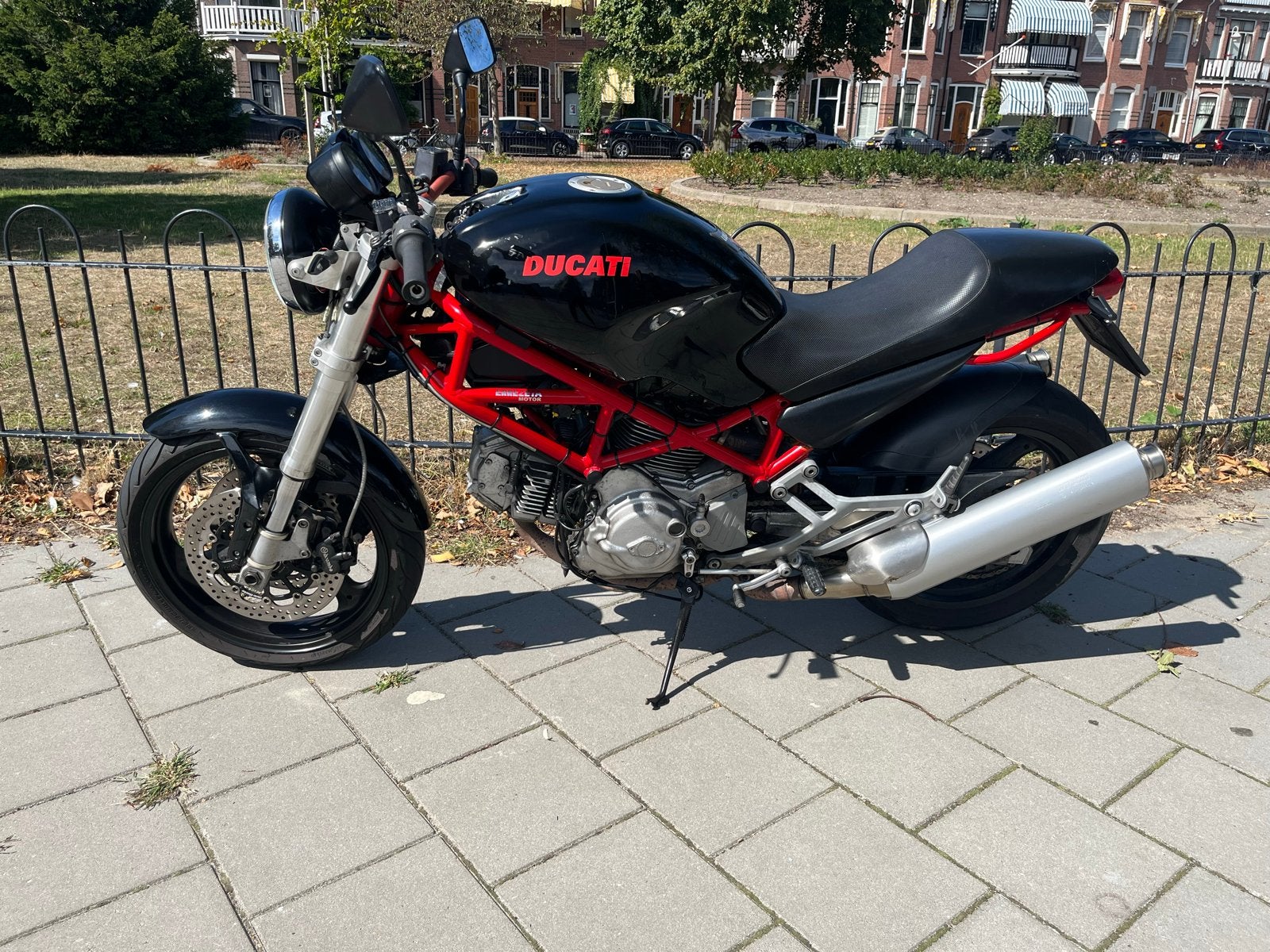 Ducati Monster 695