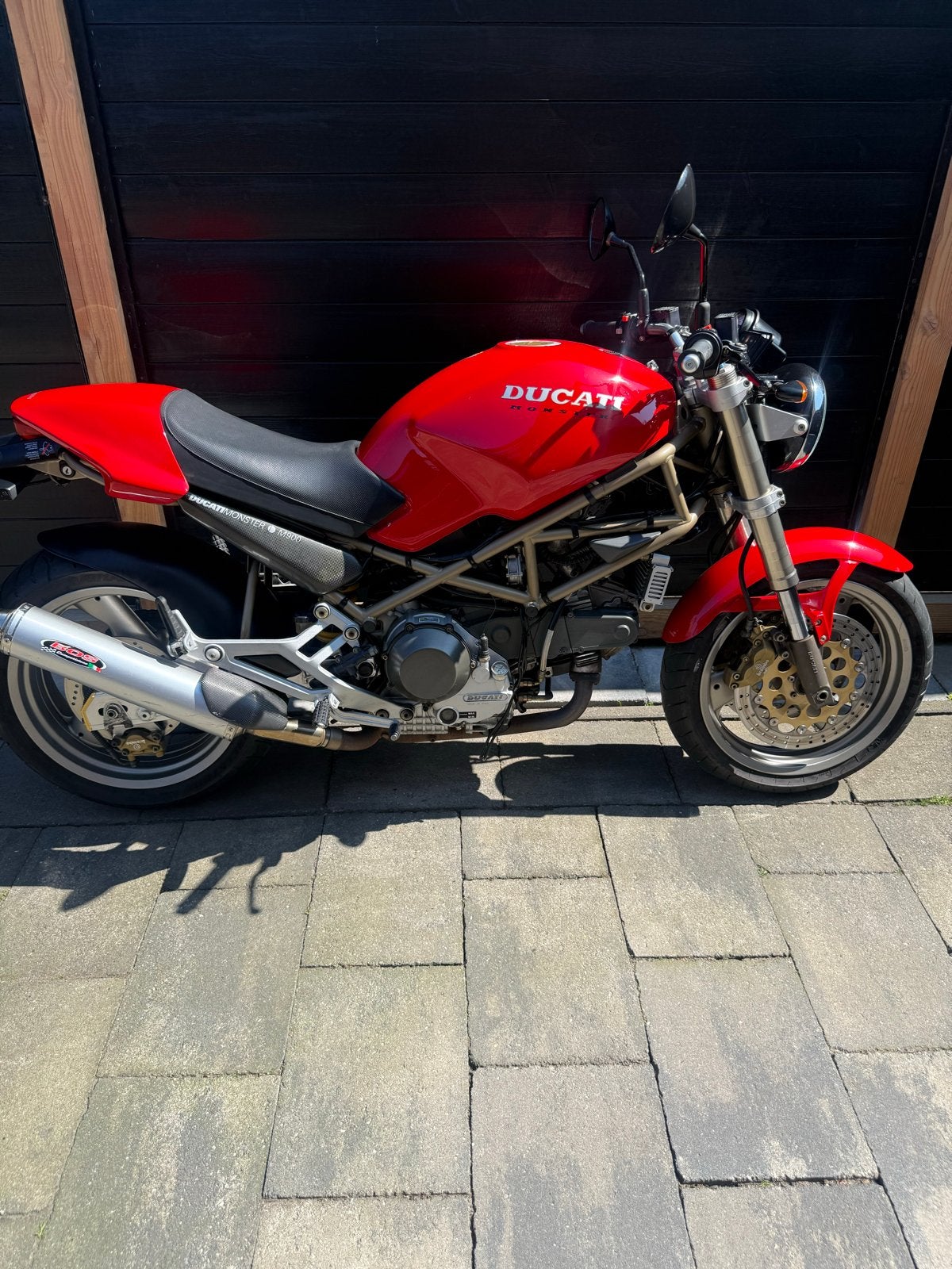 Ducati M 900 Metallic