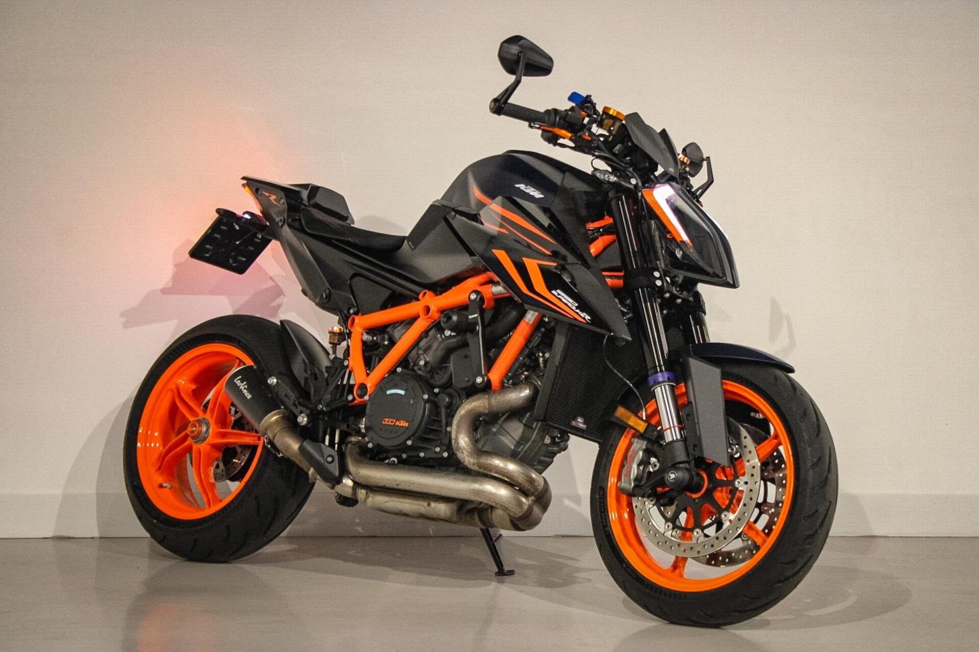 KTM 1290 Super Duke R Evo