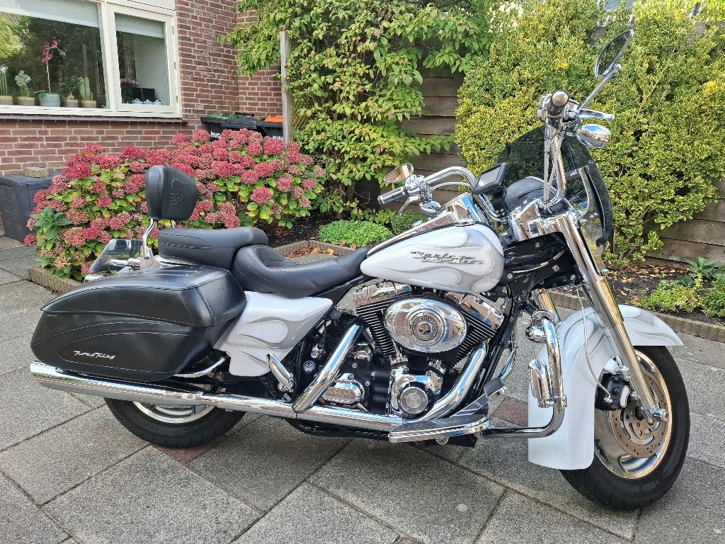 Harley-Davidson FLHRS Road King Custom