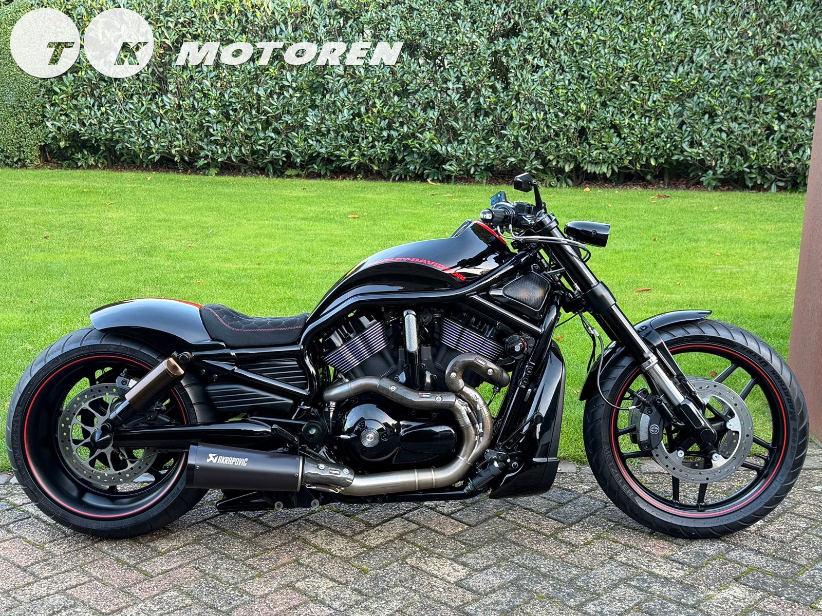 Harley-Davidson VRSCDX Night Rod Special