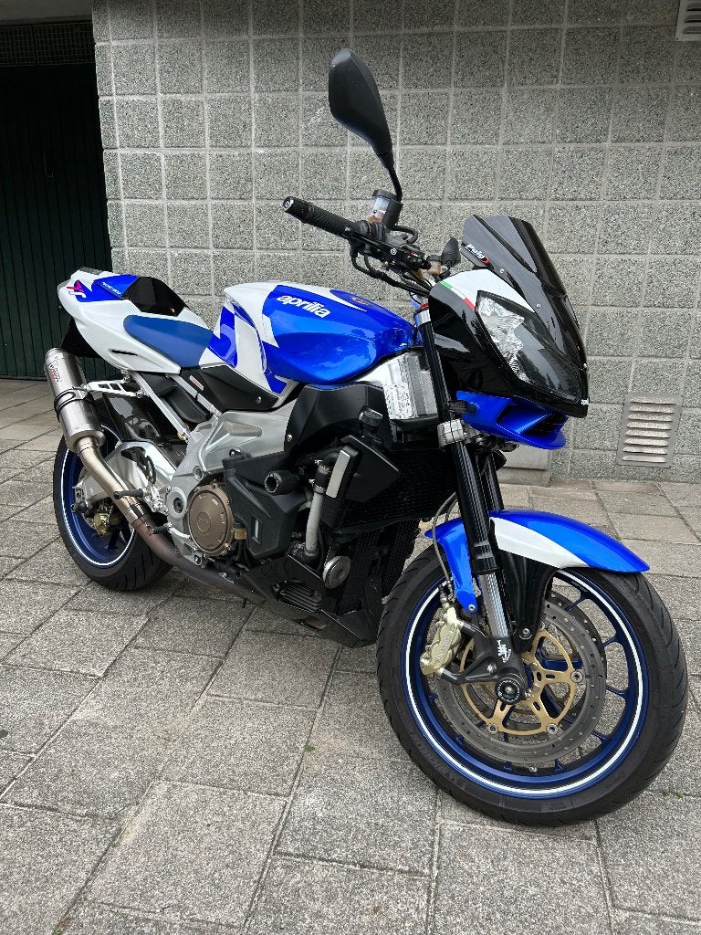 Aprilia Tuono 1000 R