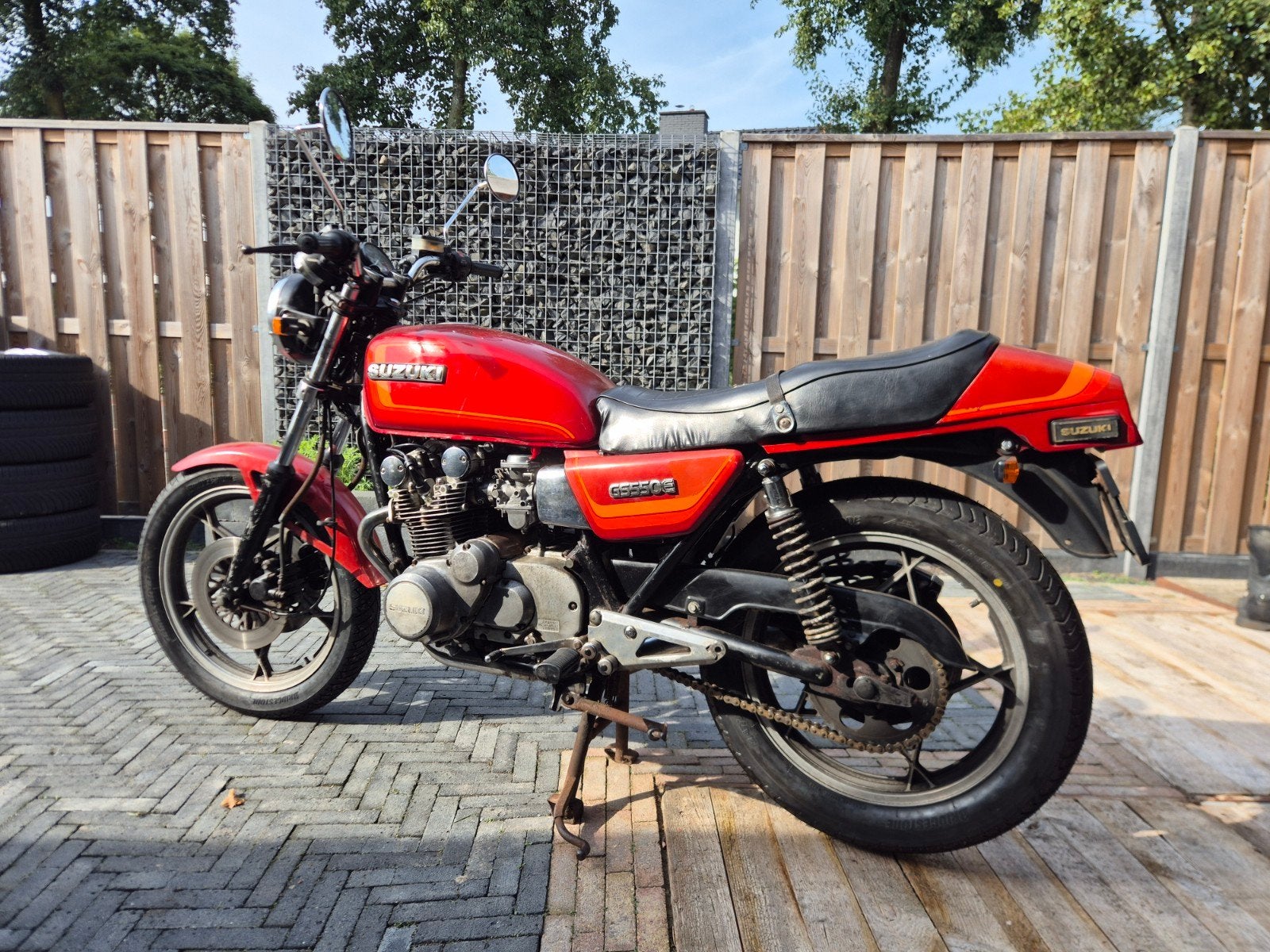 Suzuki GS 550