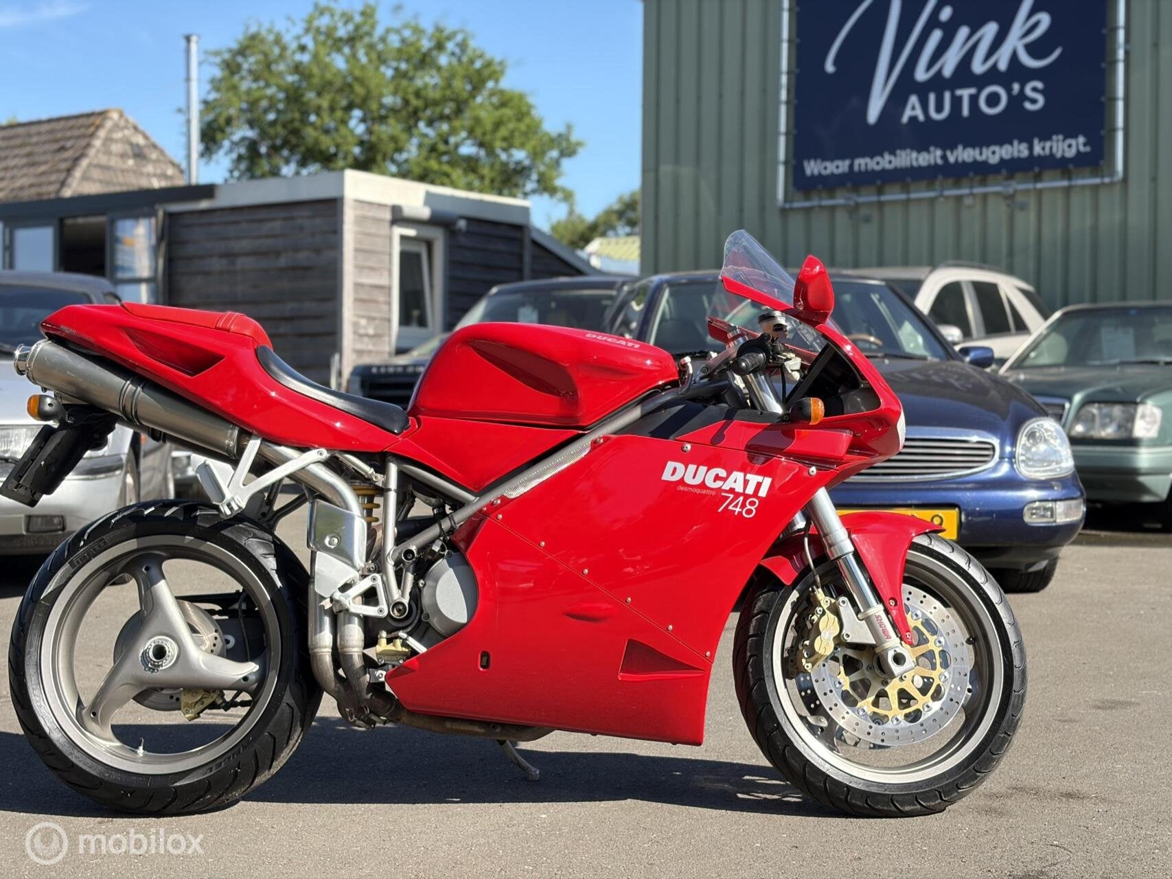 Ducati 748