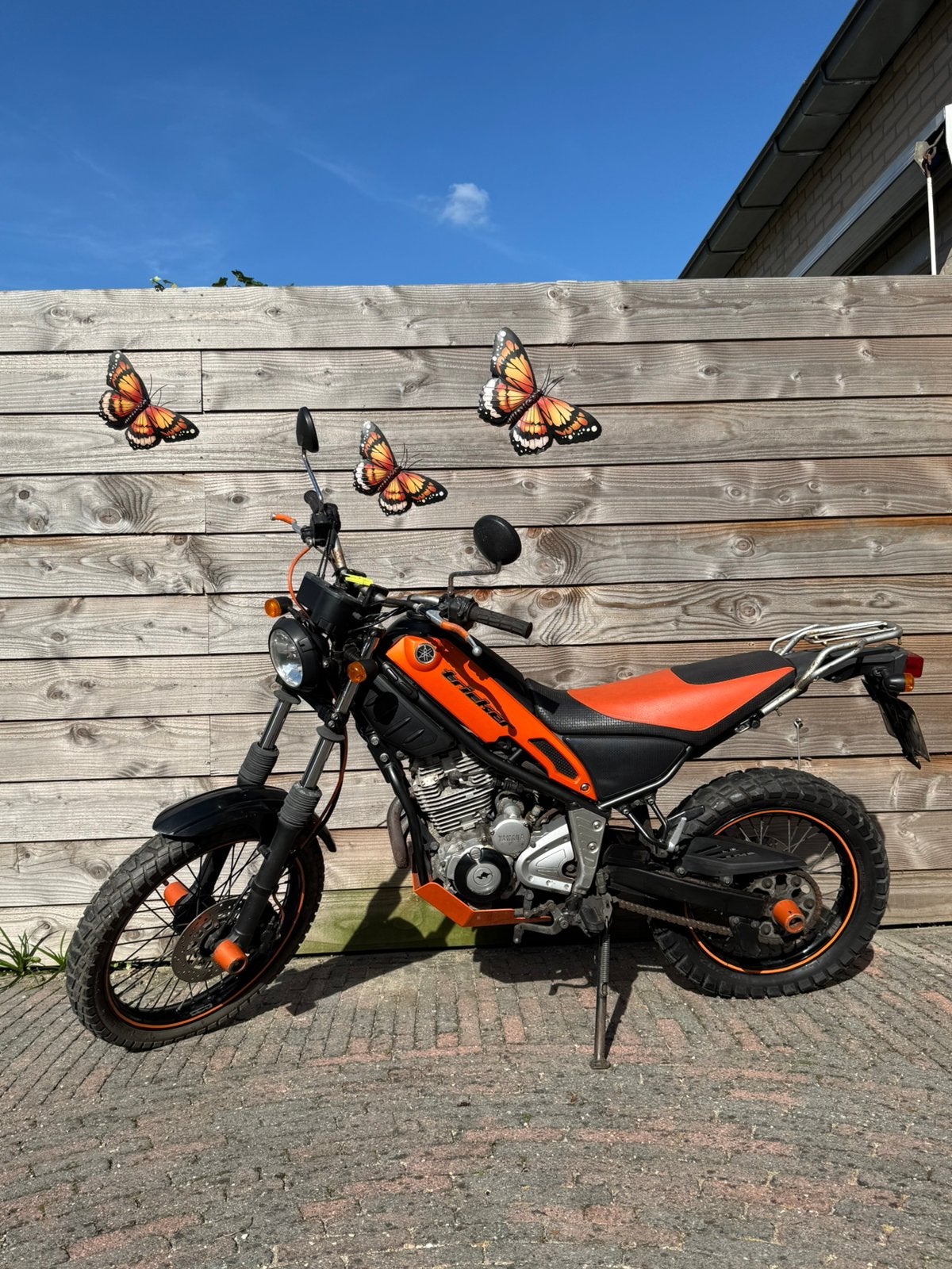 Yamaha XG 250 Tricker