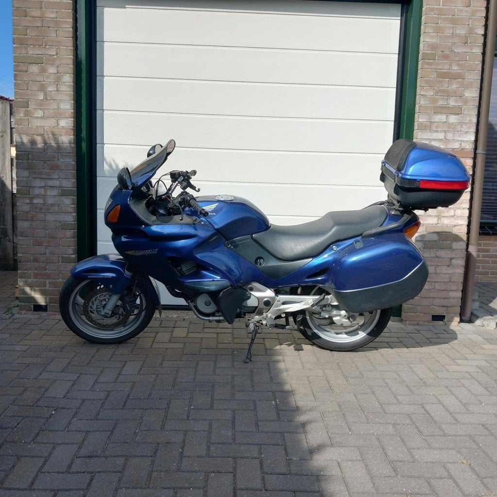 Honda NT 650V Deauville