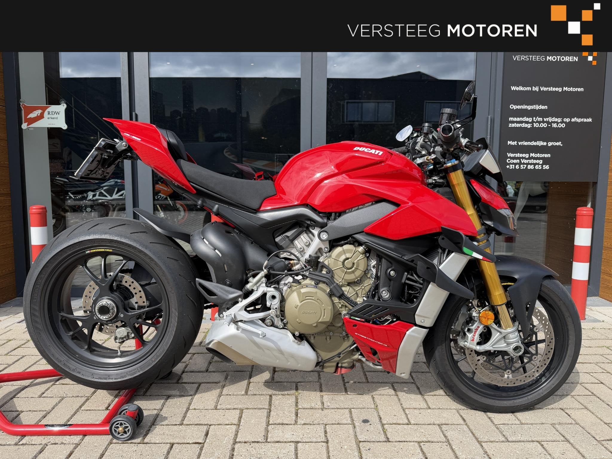 Ducati Streetfighter V4 S