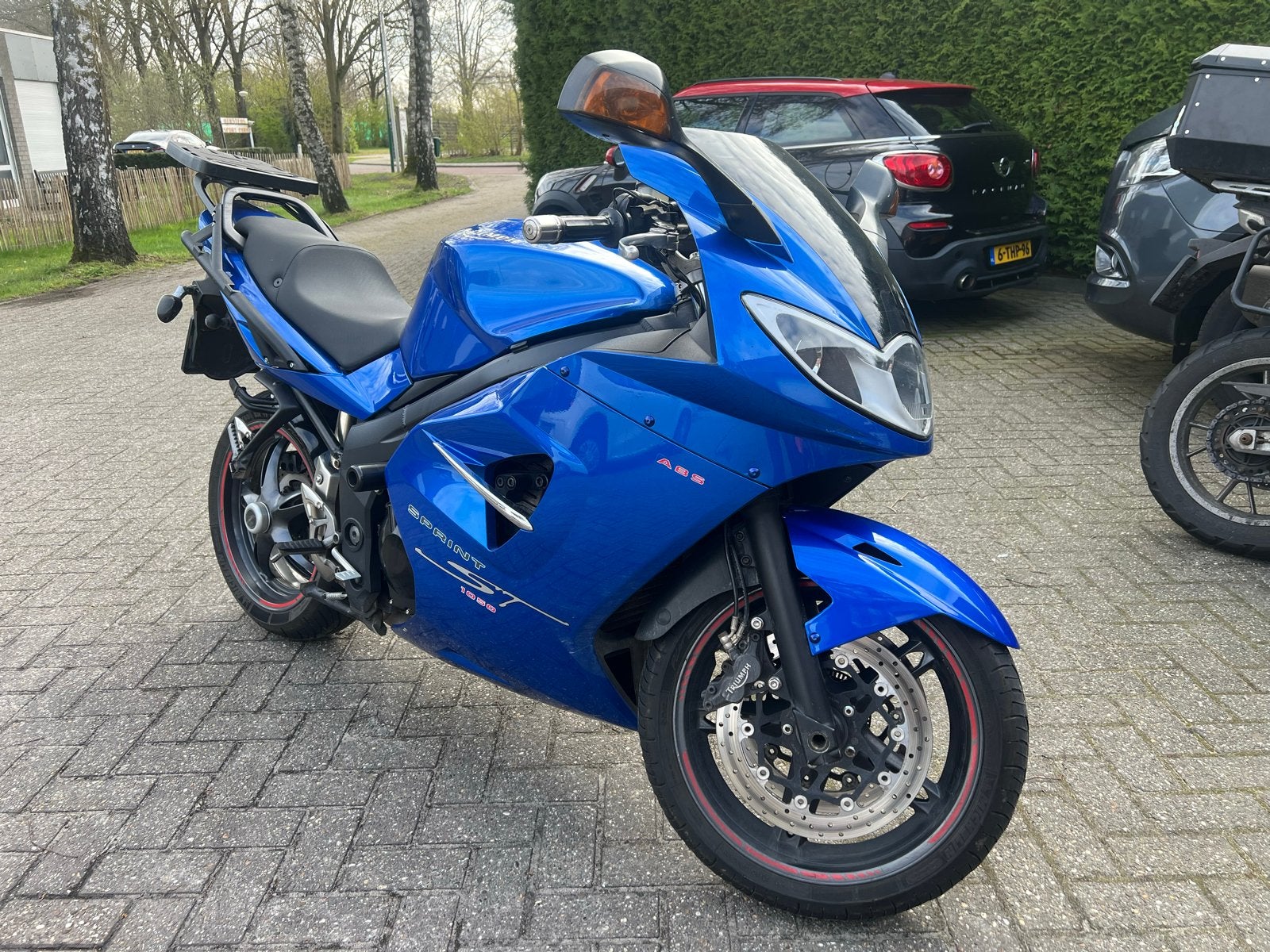 Triumph Sprint ST 1050