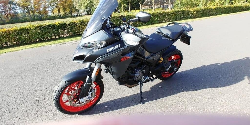 Ducati Multistrada V2 S