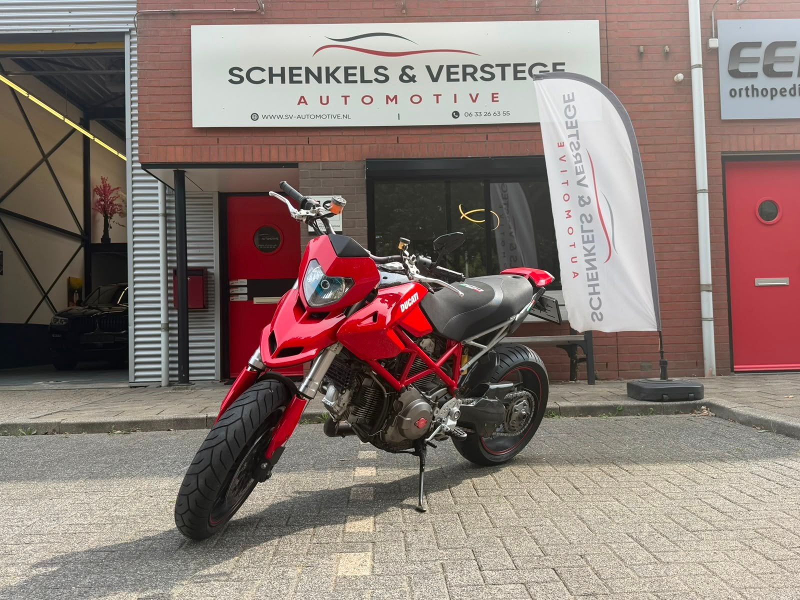 Ducati Hypermotard 1100