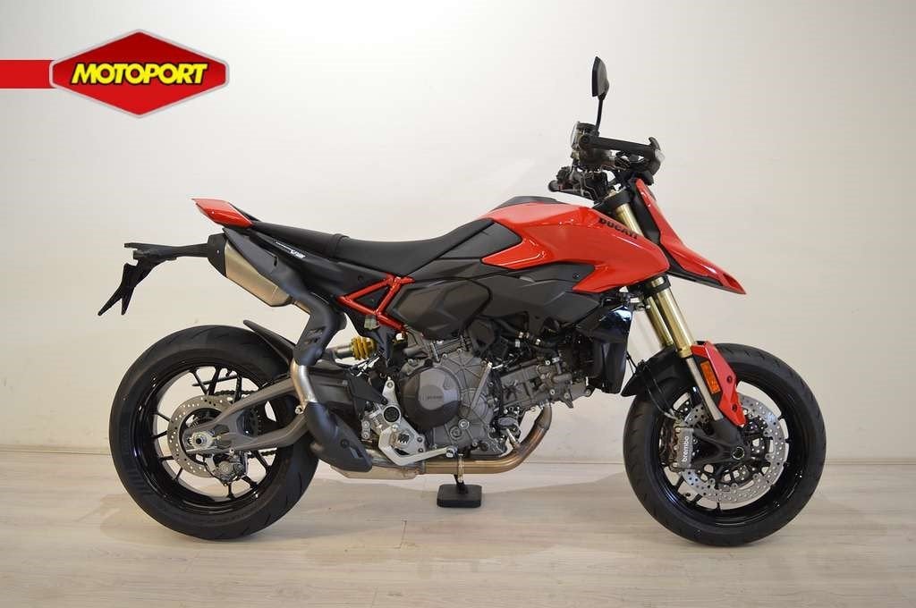 Ducati Hypermotard V2