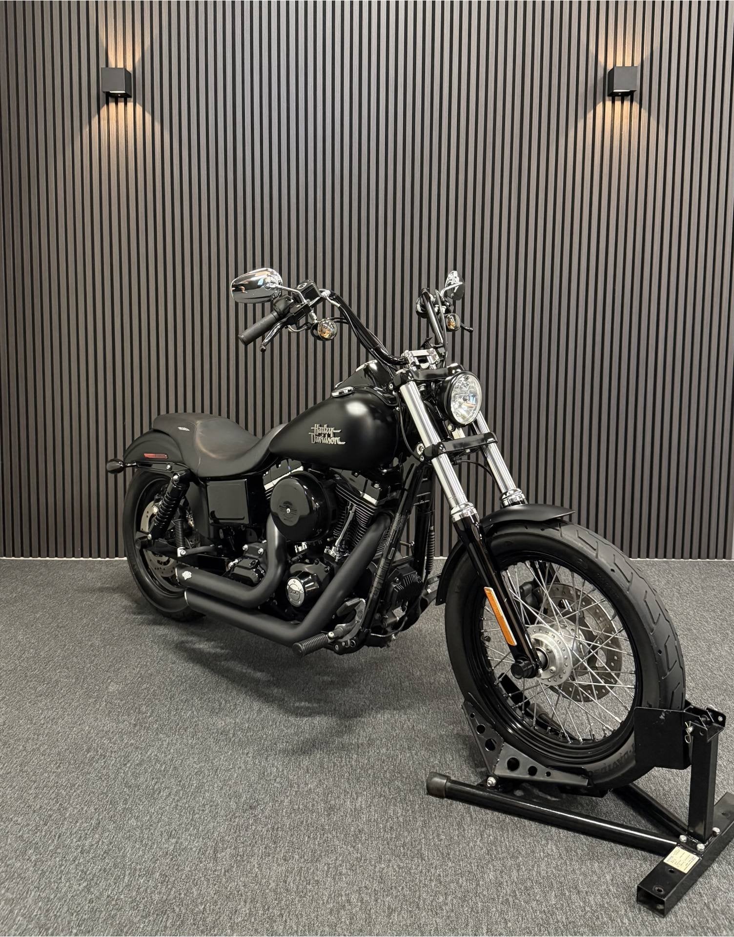 Harley-Davidson FXDB 103 Dyna Streetbob