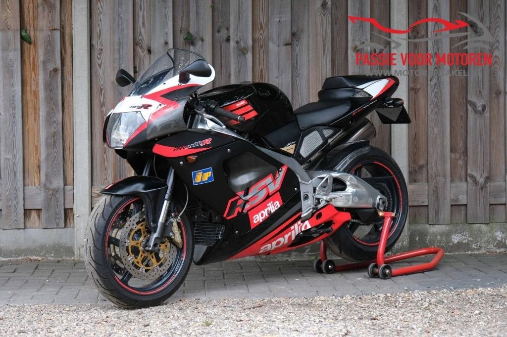 Aprilia RSV 4R