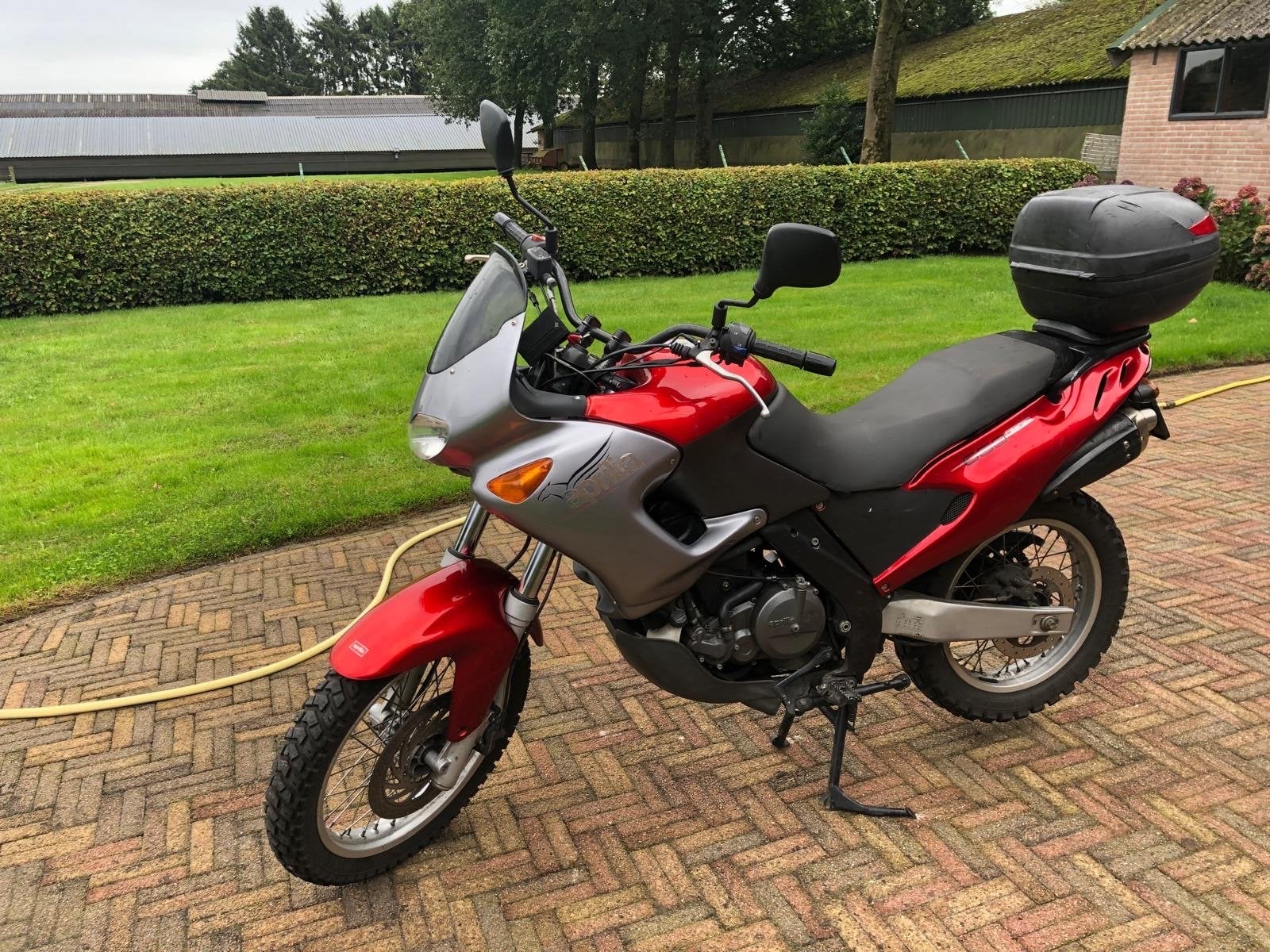 Aprilia Pegaso 650