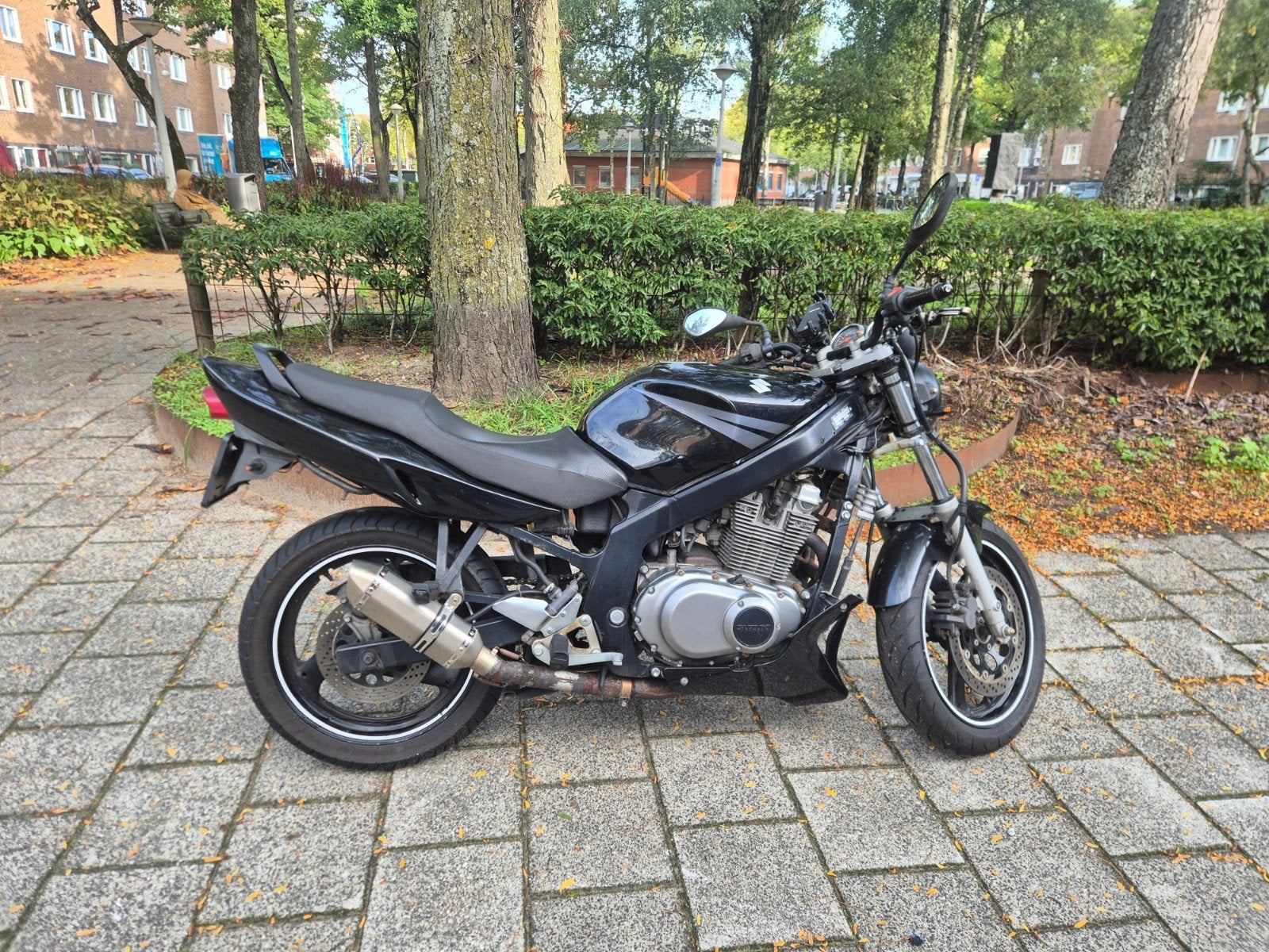 Suzuki GS 500F