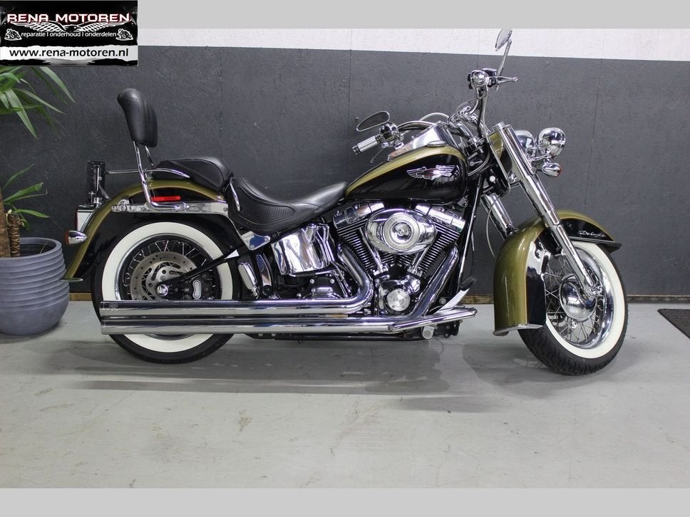 Harley-Davidson FLSTN Softail Deluxe
