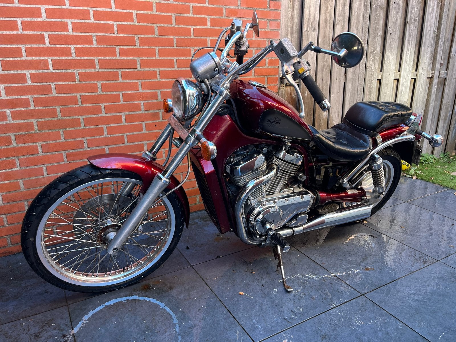 Suzuki Intruder 800
