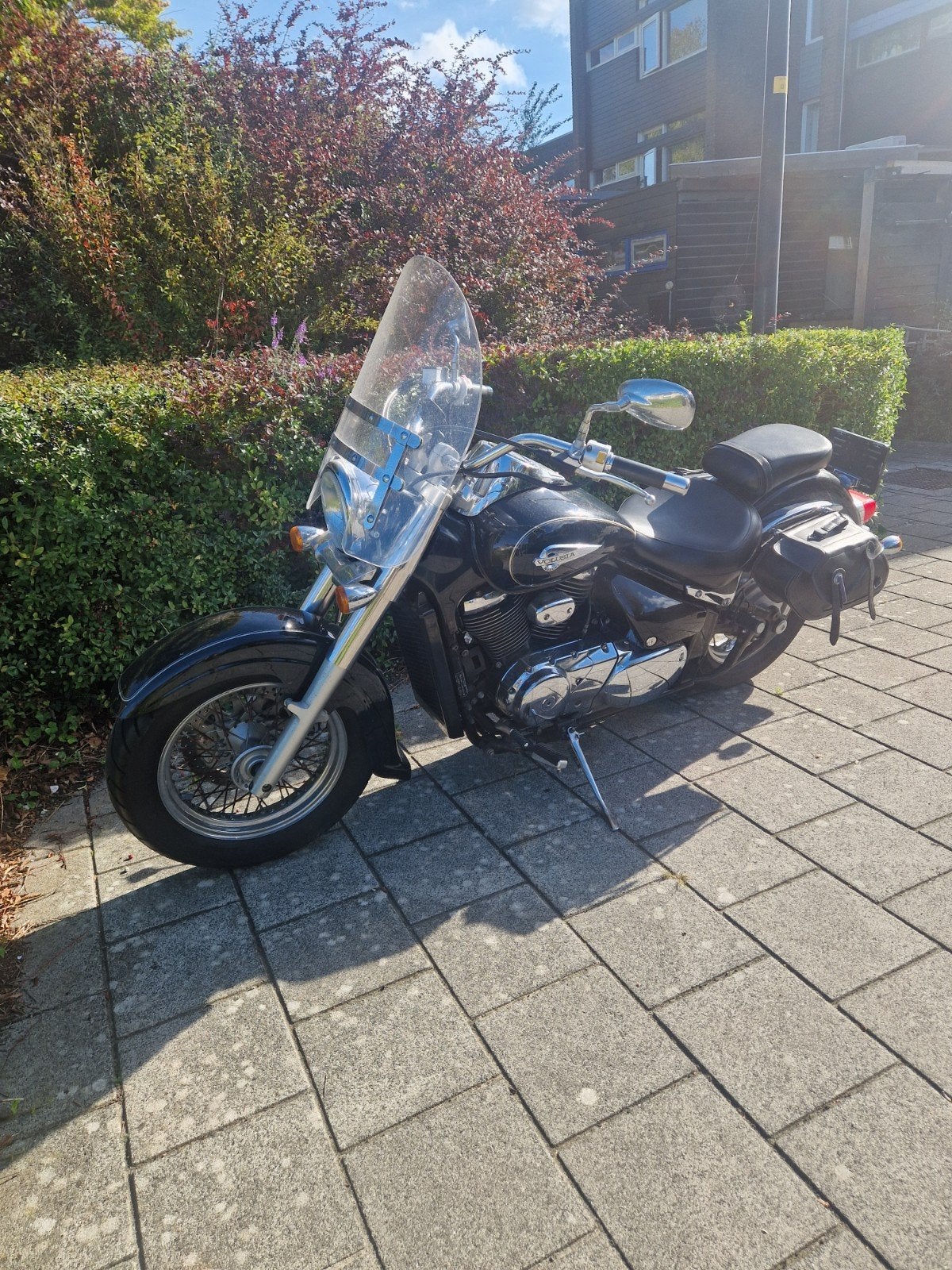 Suzuki Intruder C800