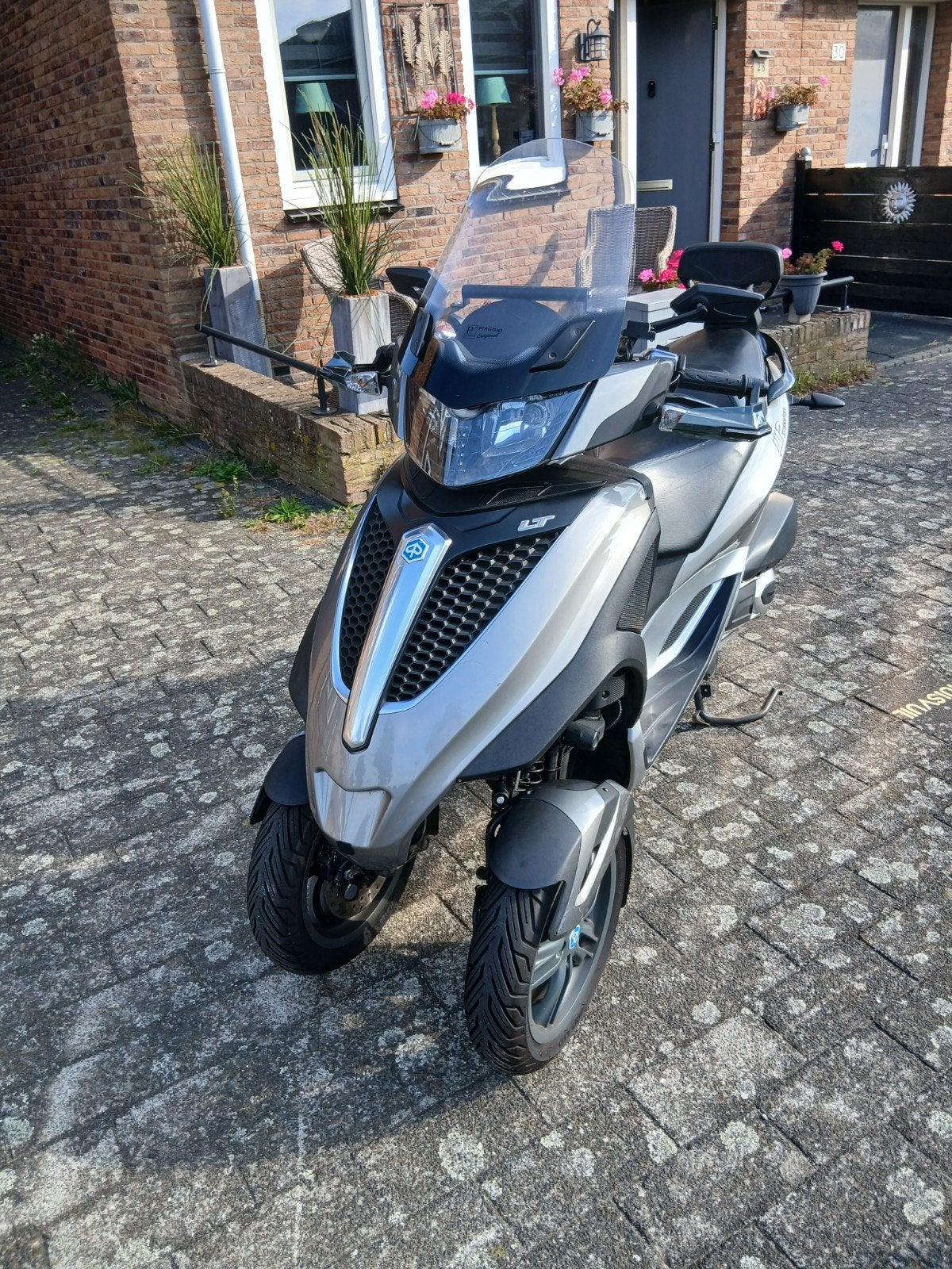 Piaggio MP3 125