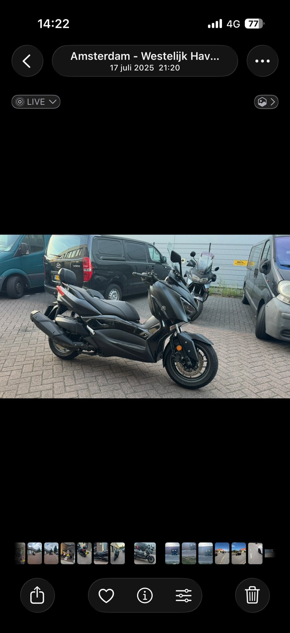 Yamaha XMAX 400
