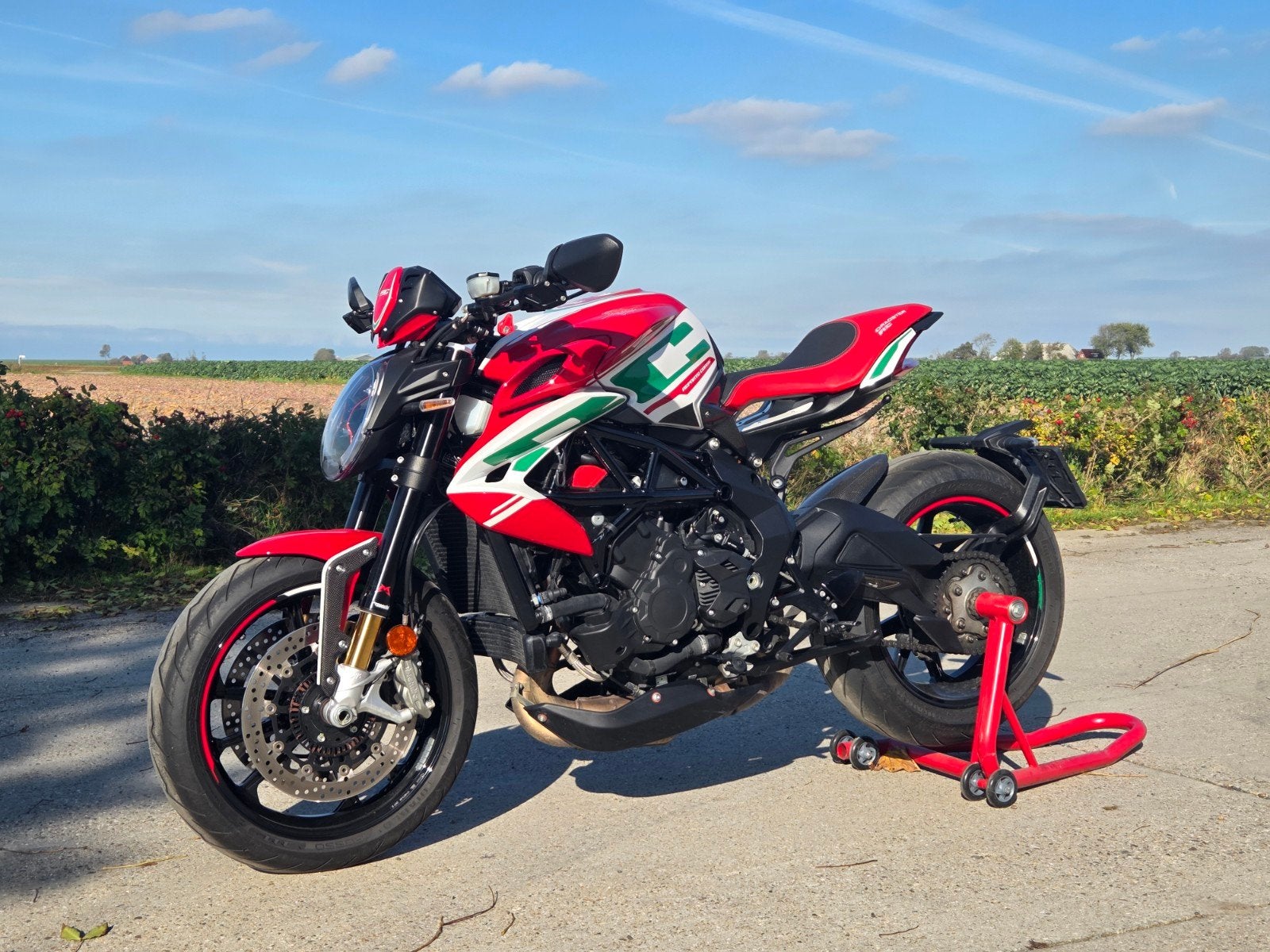 MV Agusta Dragster 800RC SCS