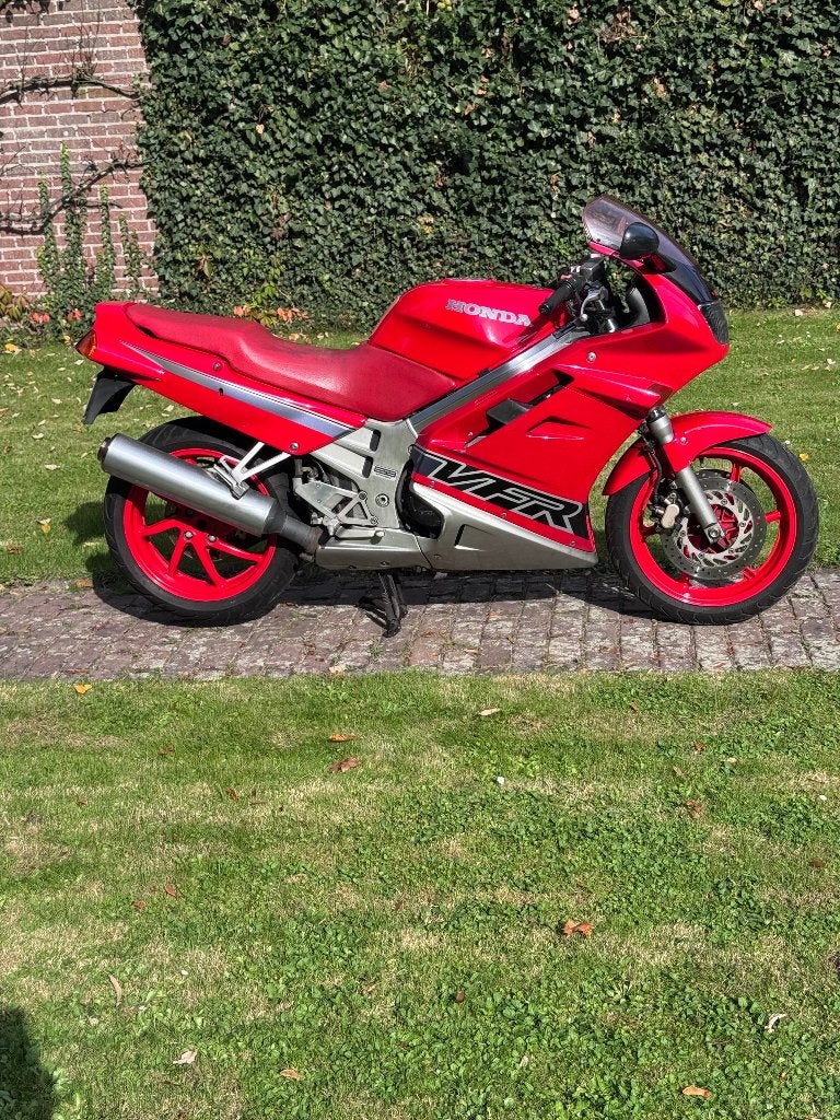 Honda VFR 750R