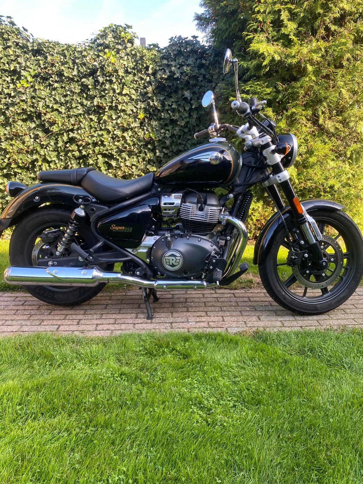 Royal Enfield Super Meteor 650