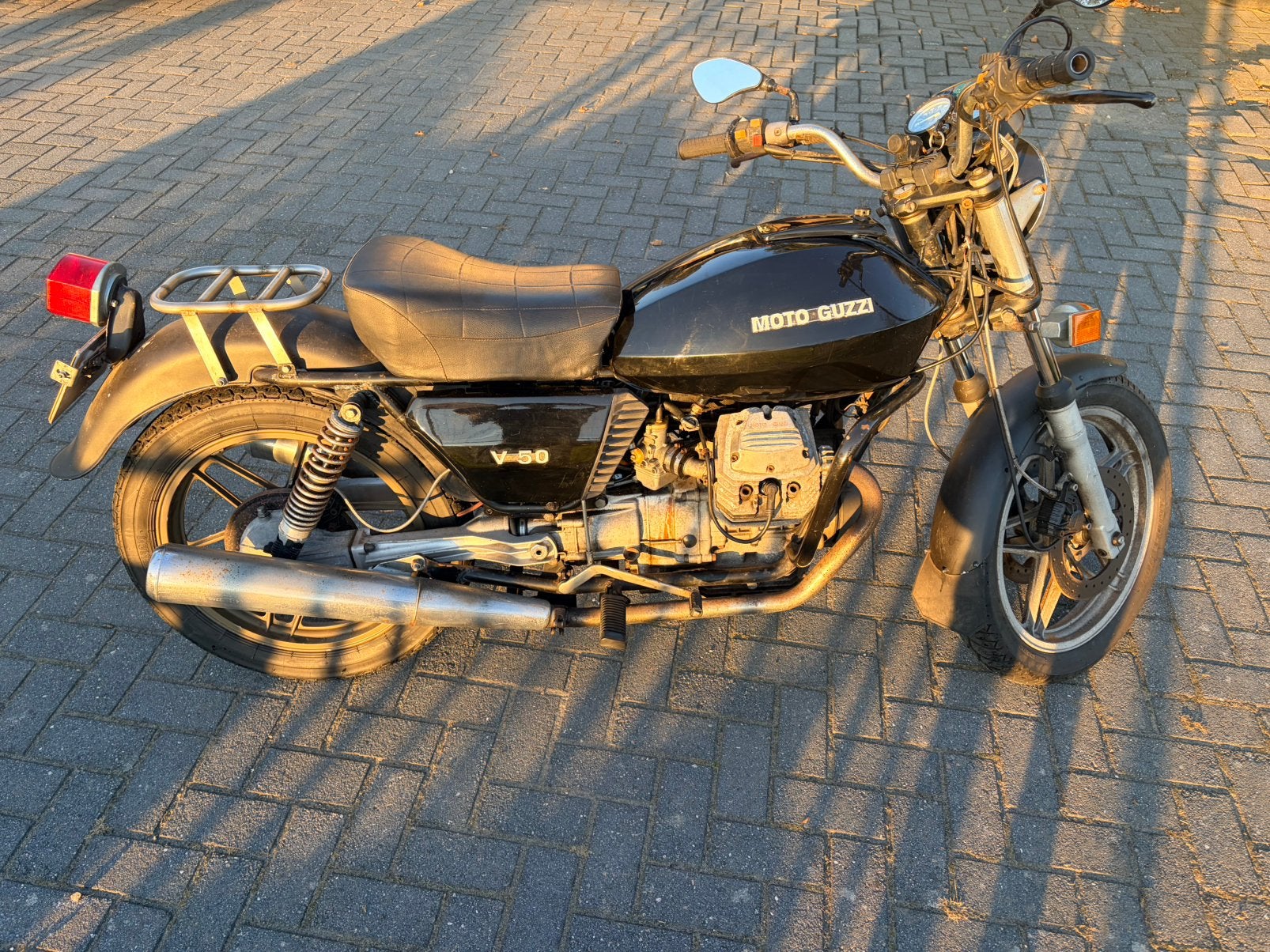 Moto Guzzi V 50