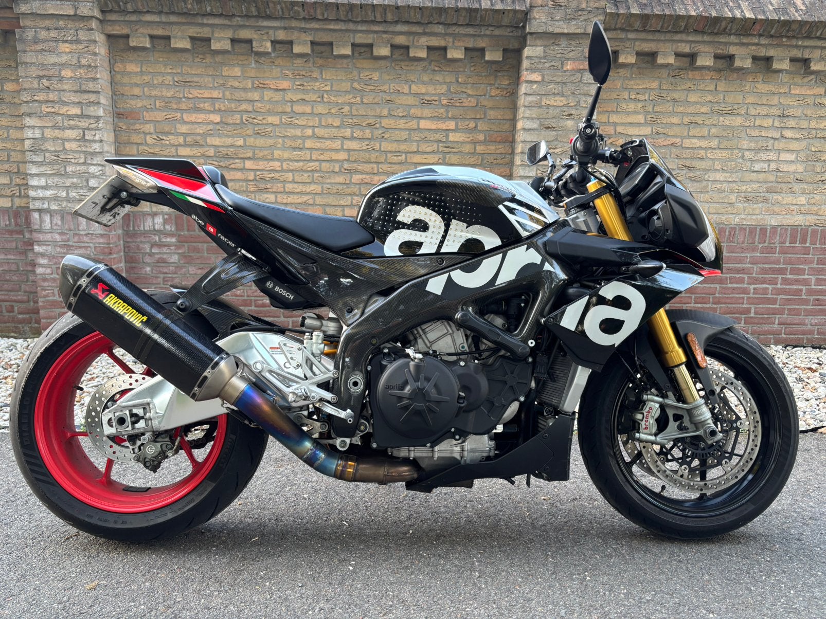 Aprilia Tuono V4 1100 Factory