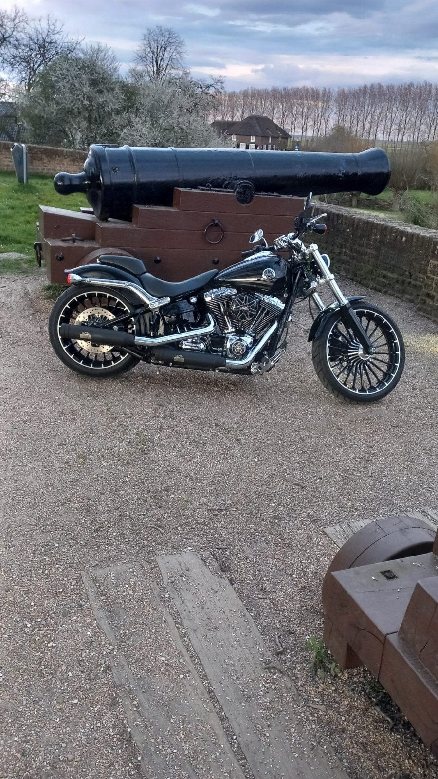 Harley-Davidson FXBR Breakout 117