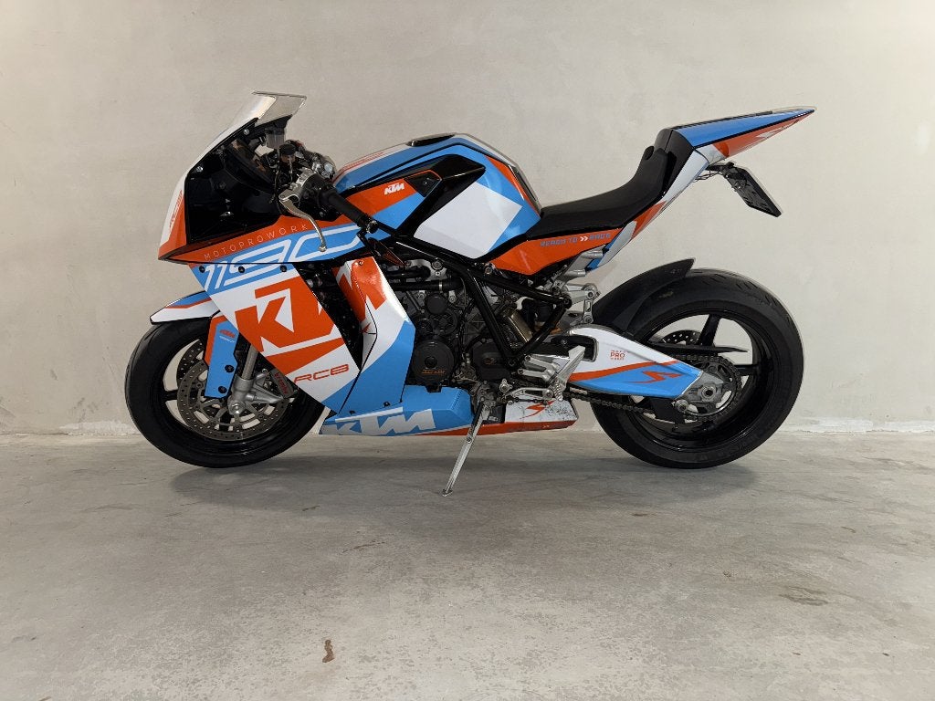 KTM RC 8C Track